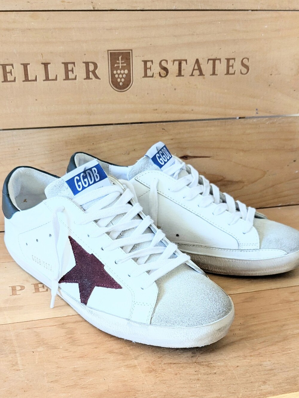 Golden Goose Superstar Sneakers with Burgundy Star - GGDB sz 9 (unisex)